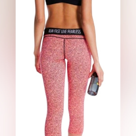 Nike Dri-fit Relay Crop Running Patterend Leggings Nein Pink sz small - Picture 3 of 4